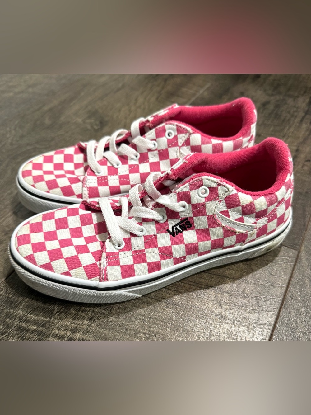 Girls Vans Seldan Checkerboard Honeysuckle Pink and White Sneakers Shoes size 3